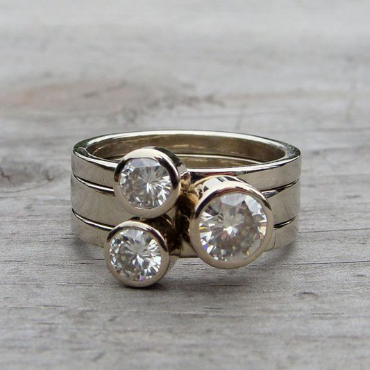 Vintage ring with three zirconia stones Jula Jewelry