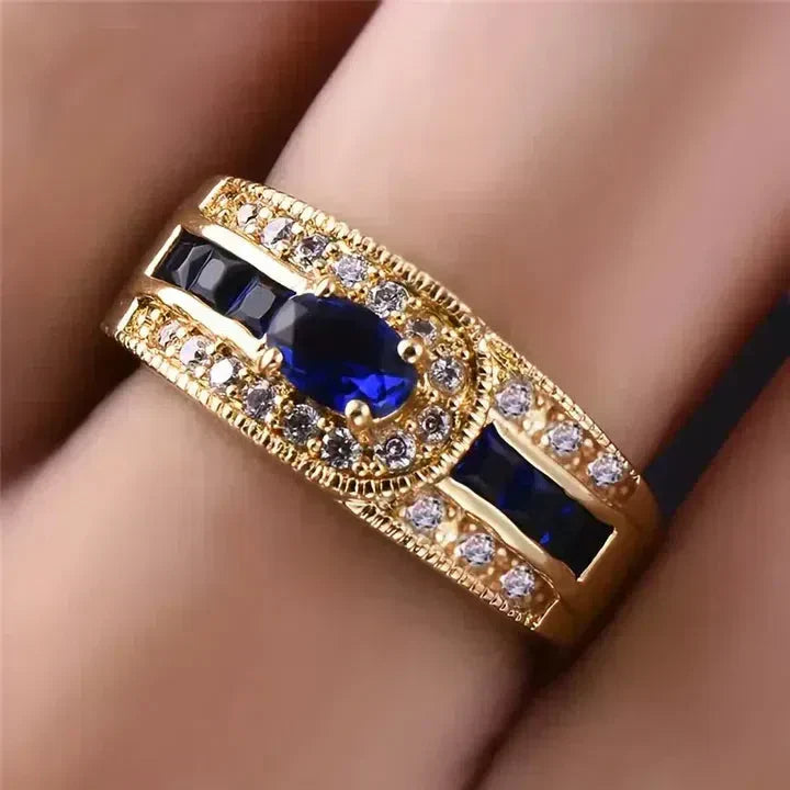 Radiant Blue Gold Ring. Jula Jewelry