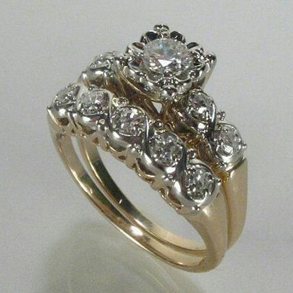Vintage gold ring with sparkle Jula Jewelry