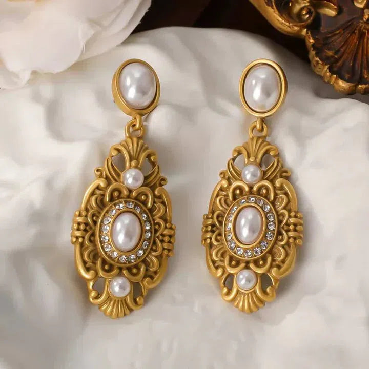 White Vintage Golden Earrings Jula Jewelry