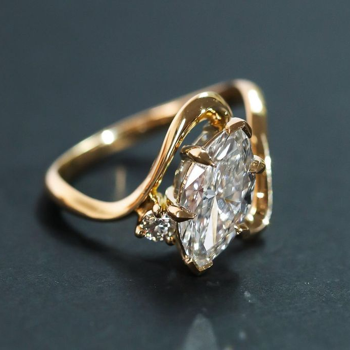 Vintage Gold Gemstone Ring Jula Jewelry