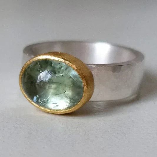 Vintage green ring with a rounded stone Jula Jewelry