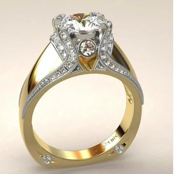Golden Ring with a Vintage Look Jula Jewelry