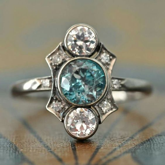 Vintage silver ring with blue and white crystals. Jula Jewelry