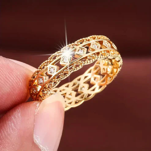 Hollow Radiant Gold Band Jula Jewelry