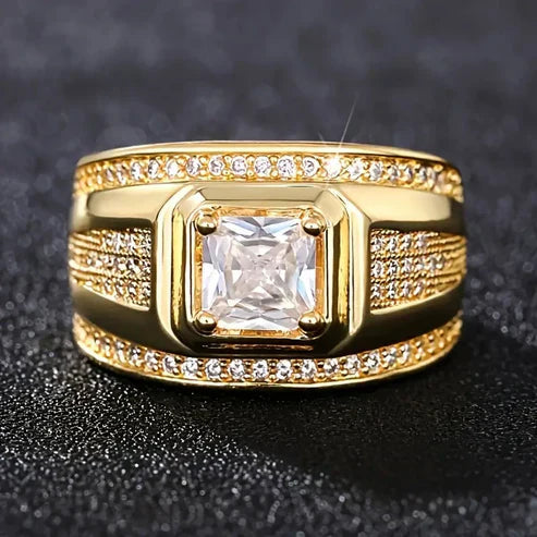 Gold Shiny Ring Jula Jewelry