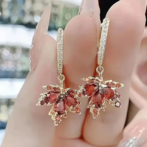 Zirconia Leaf Earrings in Gold Jula Jewelry