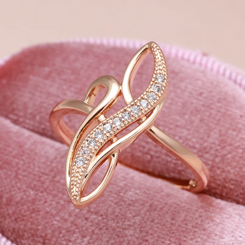 Luxurious Zirconia Ring in Gold Jula Jewelry