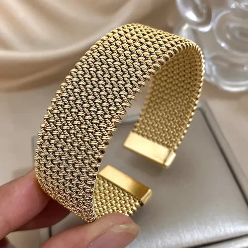 Open Gold Mesh Bracelet Jula Jewelry